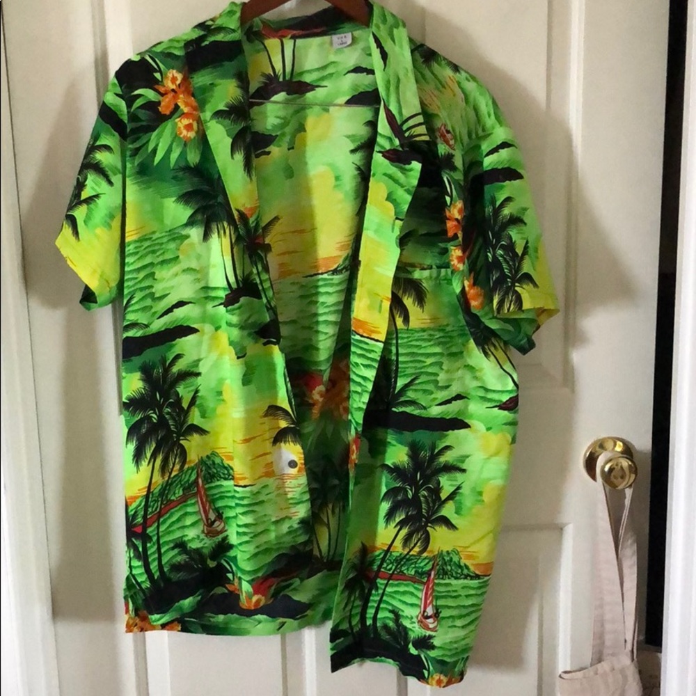 Green Hawaiian shirt